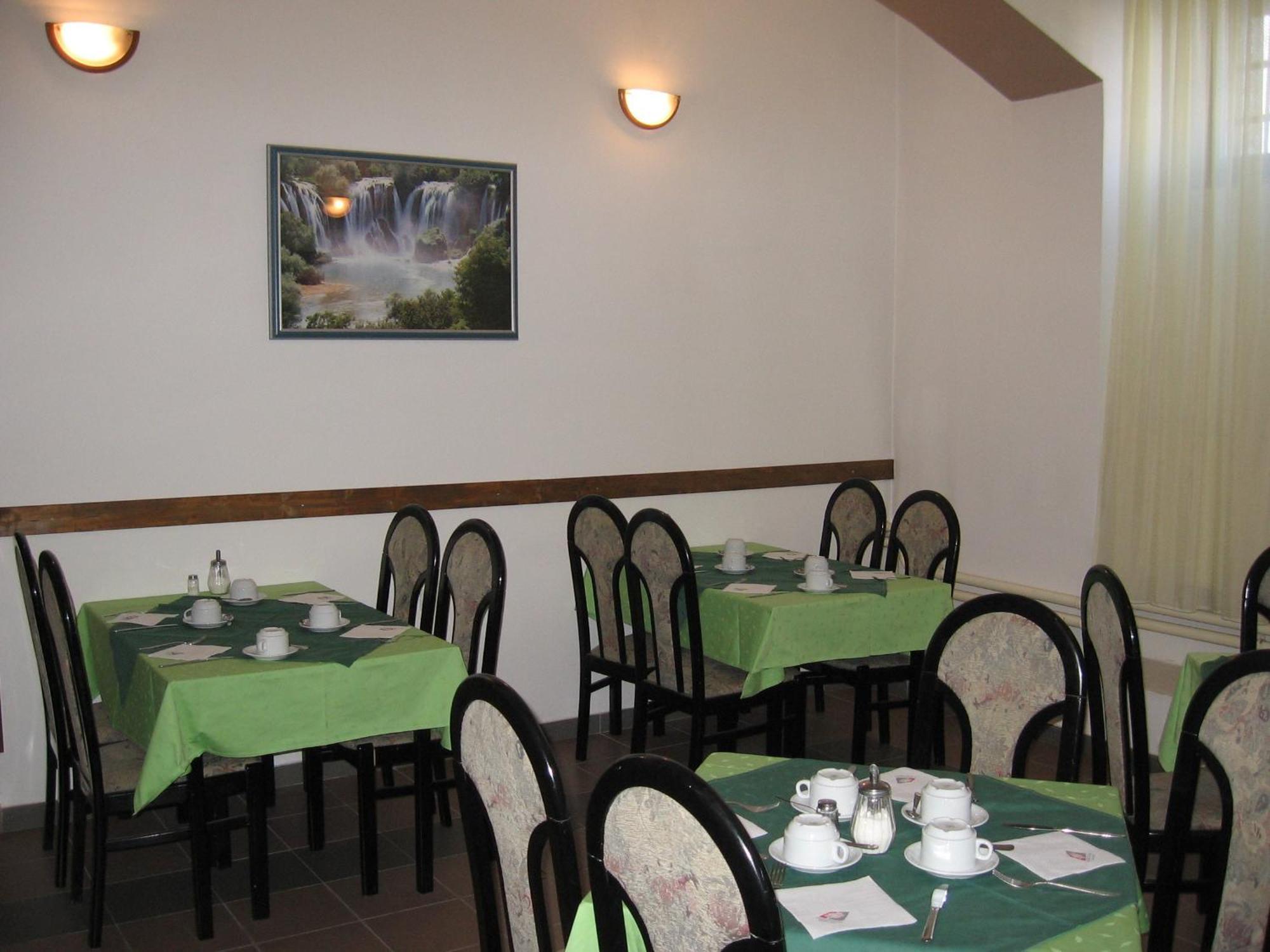 Hotel Veli Joze Pula Bagian luar foto